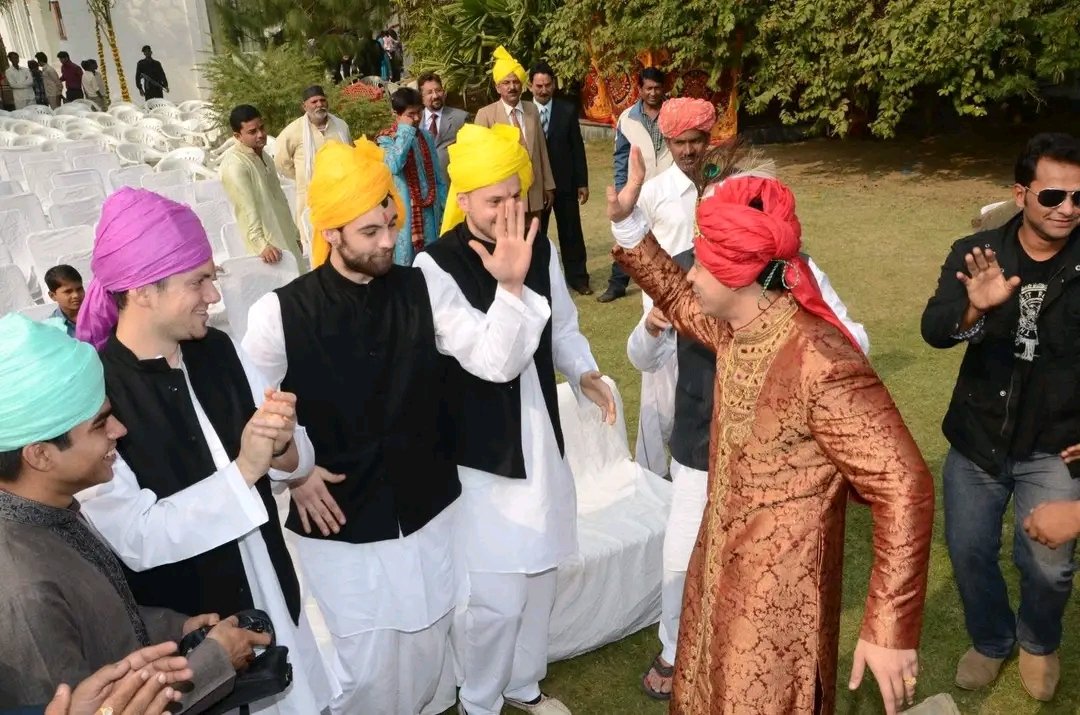 अपनी शादी में डांस