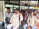 बस में सांसद